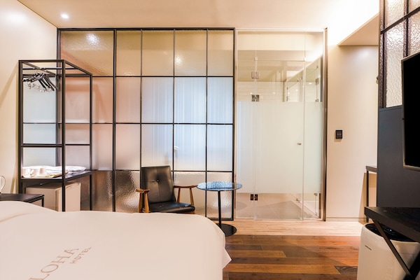 標準雙人房 | 意大利 Frette 床單、高級寢具、獨特設計、獨特裝修