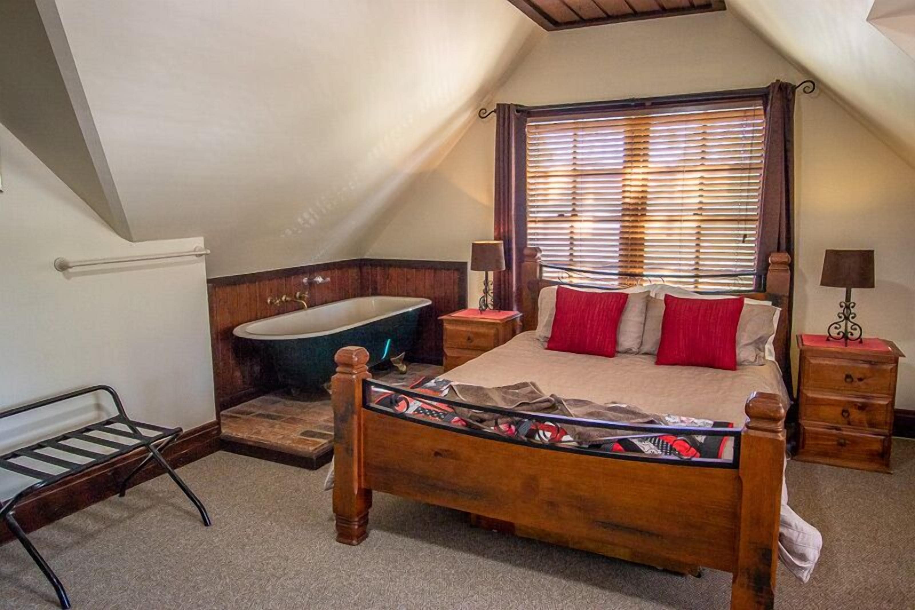 Deluxe Double Room (Gold Bullion Room) | Premium bedding, pillowtop beds, free WiFi, bed sheets