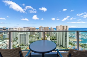Royal Suite, 2 Bedrooms, No Balcony, Partial Ocean View (No Resort Fee 19753426) | Beach/ocean view