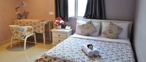 Family Deluxe | Desk, iron/ironing board, free WiFi