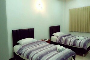 Standard Twin Room | Free WiFi