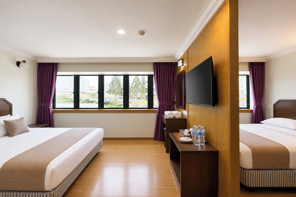 Family Room | Desk, iron/ironing board (on request), free WiFi, bed sheets