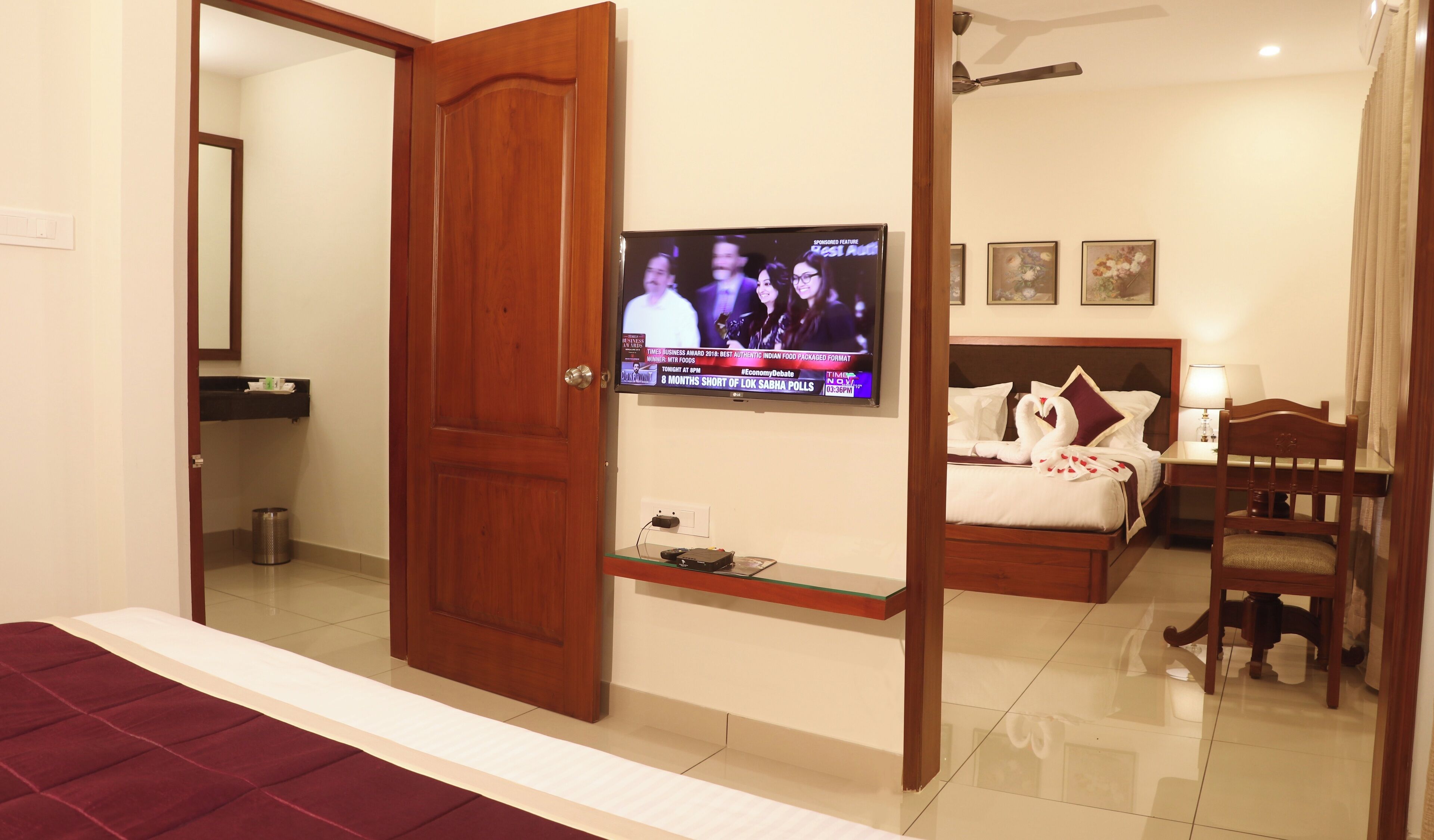 Familienzimmer | Zimmersafe, Schreibtisch, schallisolierte Zimmer, Bügeleisen/Bügelbrett