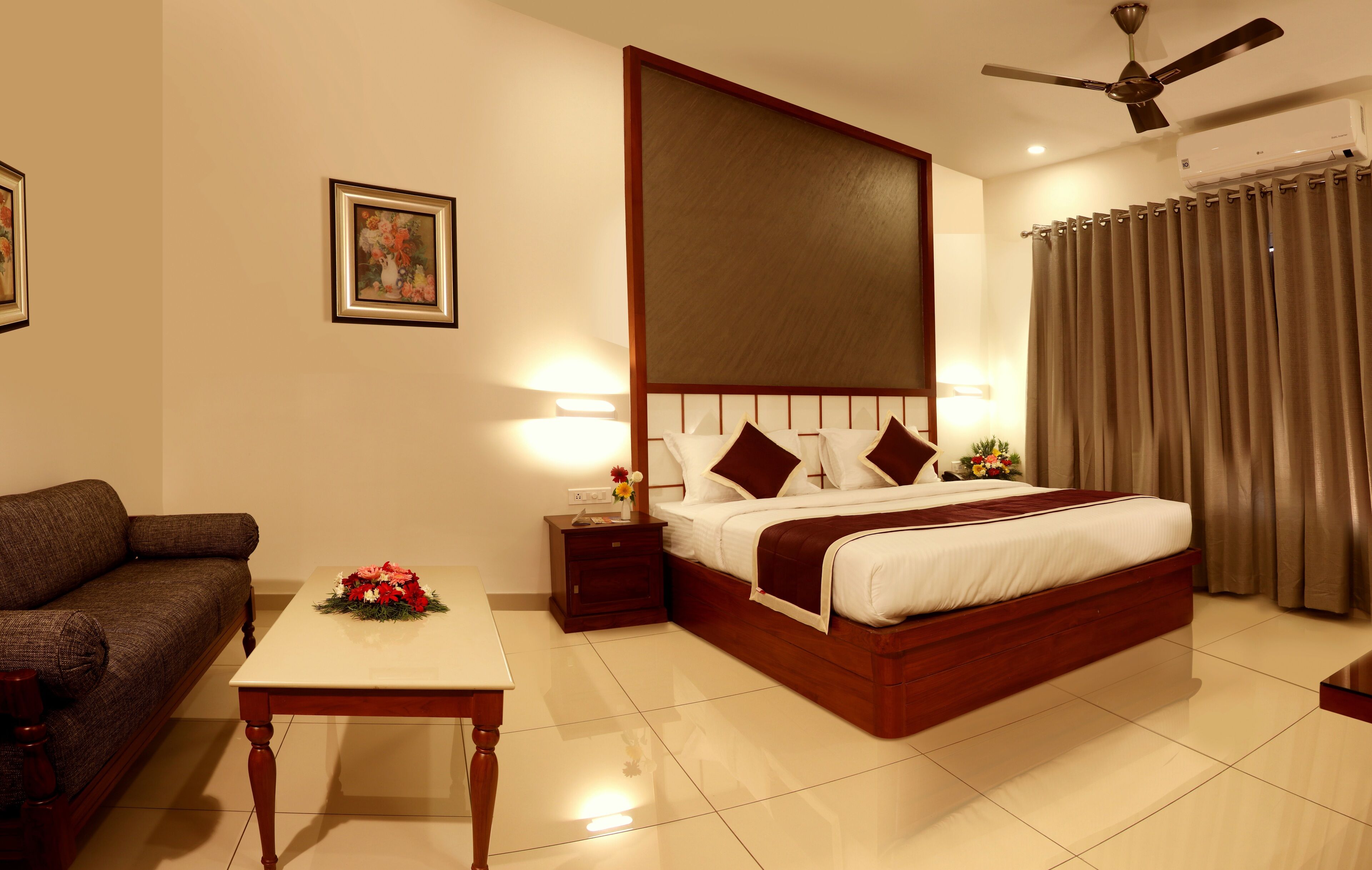 Executive Room (AC) | In-room safe, desk, soundproofing, iron/ironing board