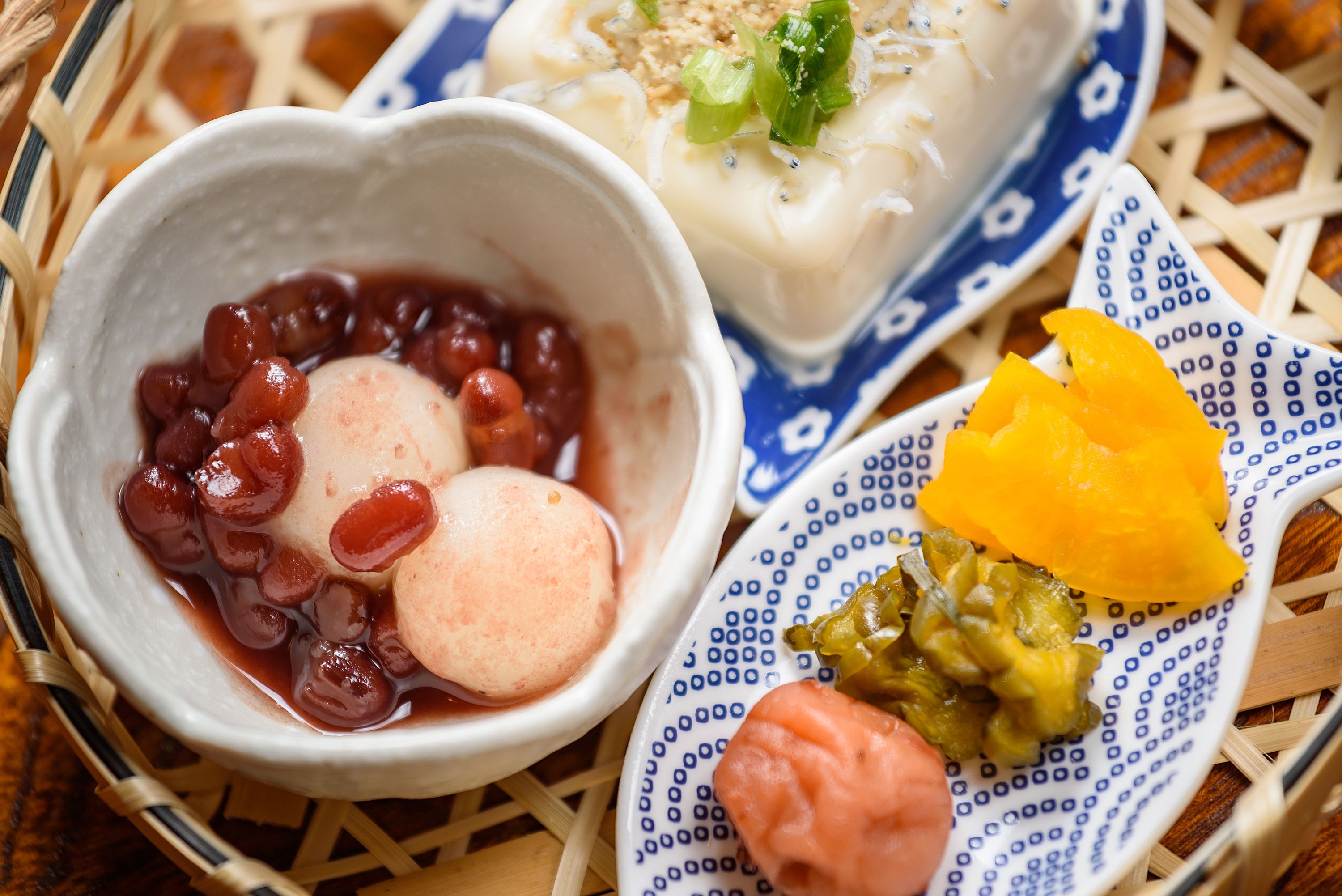 朝食