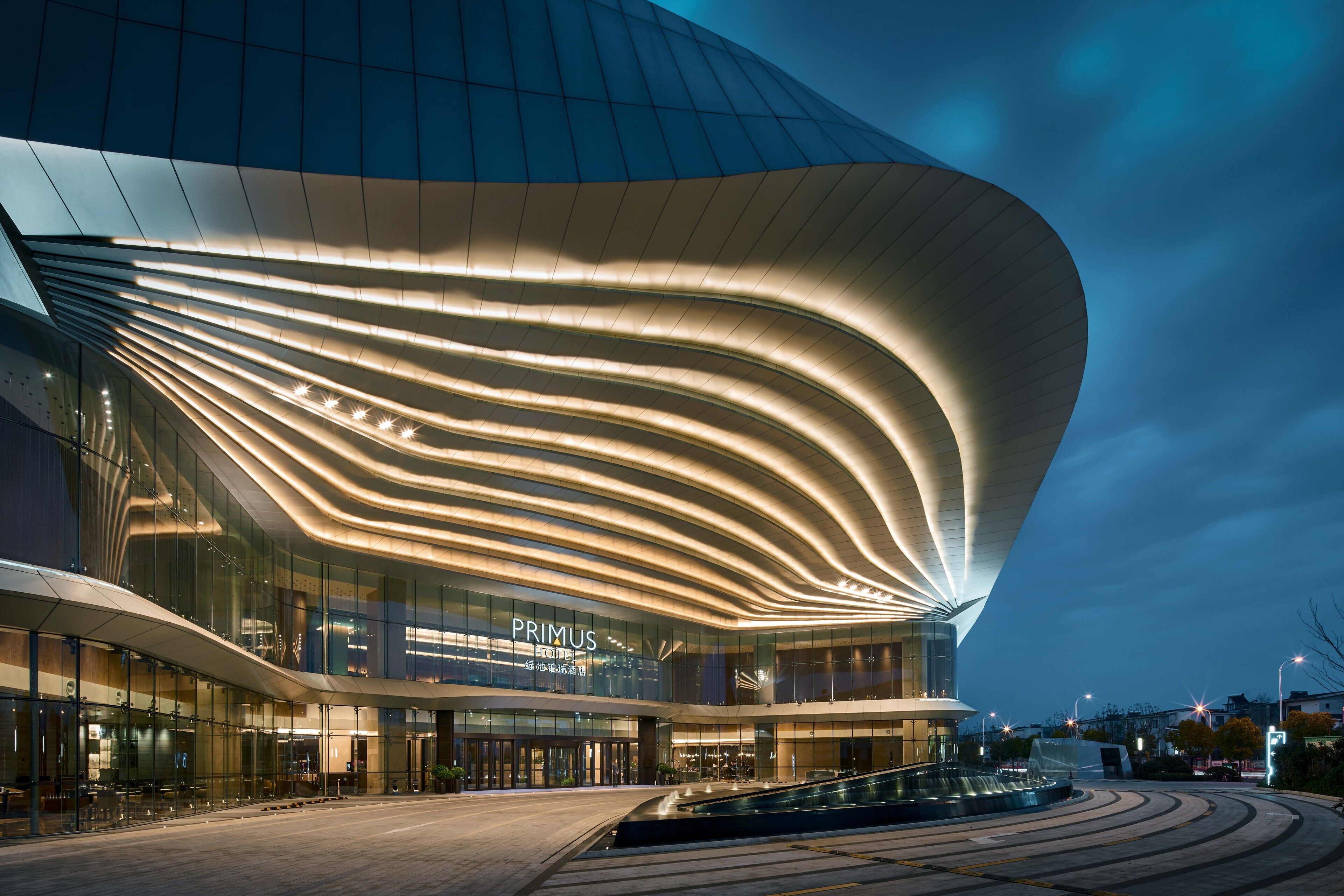 1 bedroom, down duvets, minibar, in-room safe