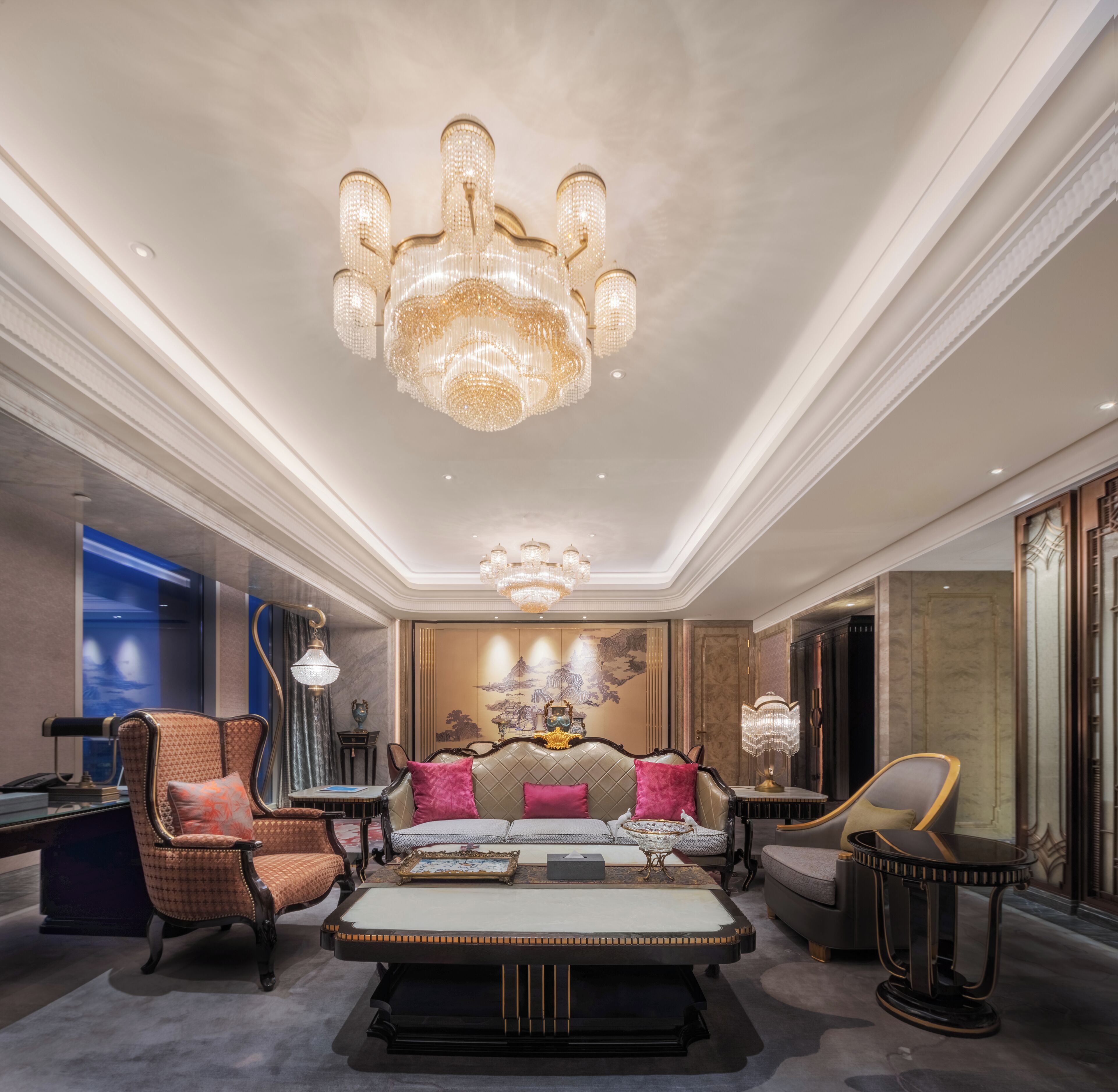 Premier Suite | Premium bedding, down comforters, minibar, in-room safe