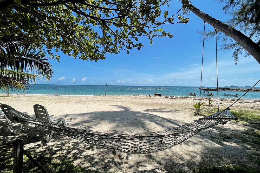 Samui Caravans Beach Camp