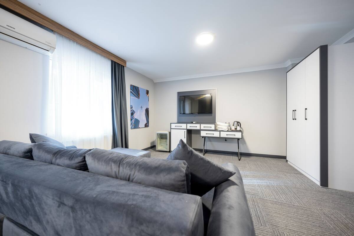 Superior Room | City view