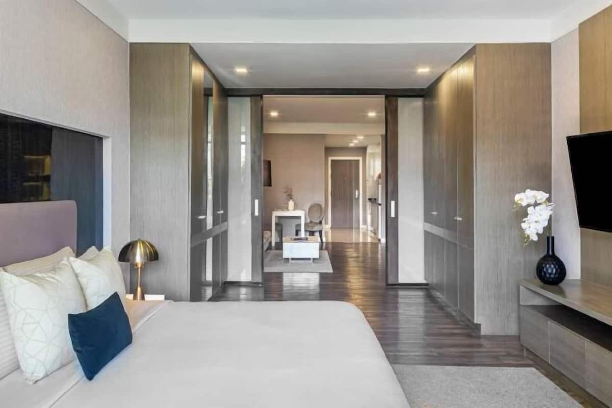 In-room safe, desk, soundproofing, free cots/infant beds