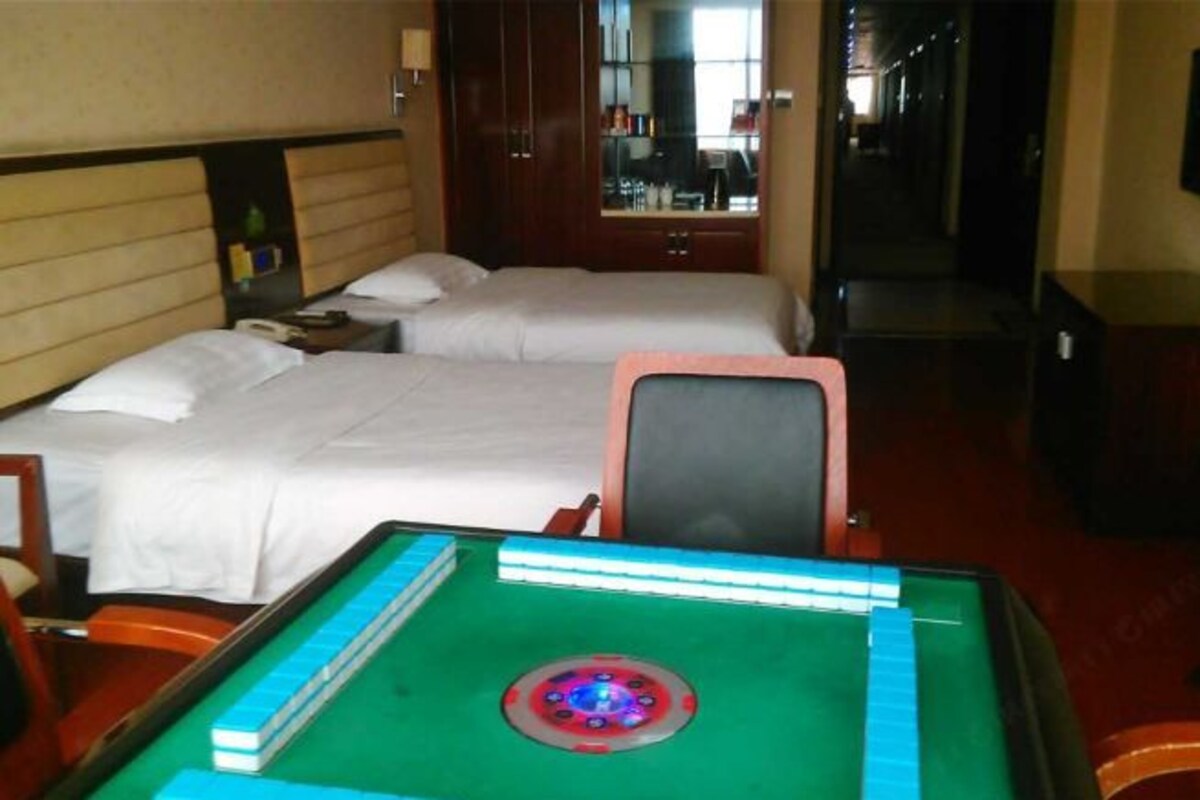 Standard Room (With Chess & Cards)