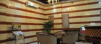 Sahara Hotel Apartment