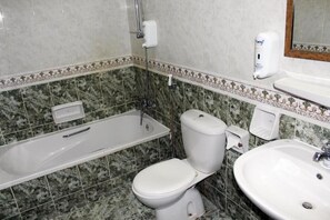 Departamento familiar | Baño | Regadera 