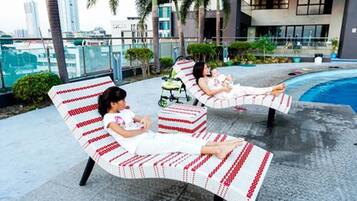Sundeck