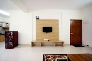 LED TV, pay films - Catalyst Suites-JP Nagar (Bengaluru)