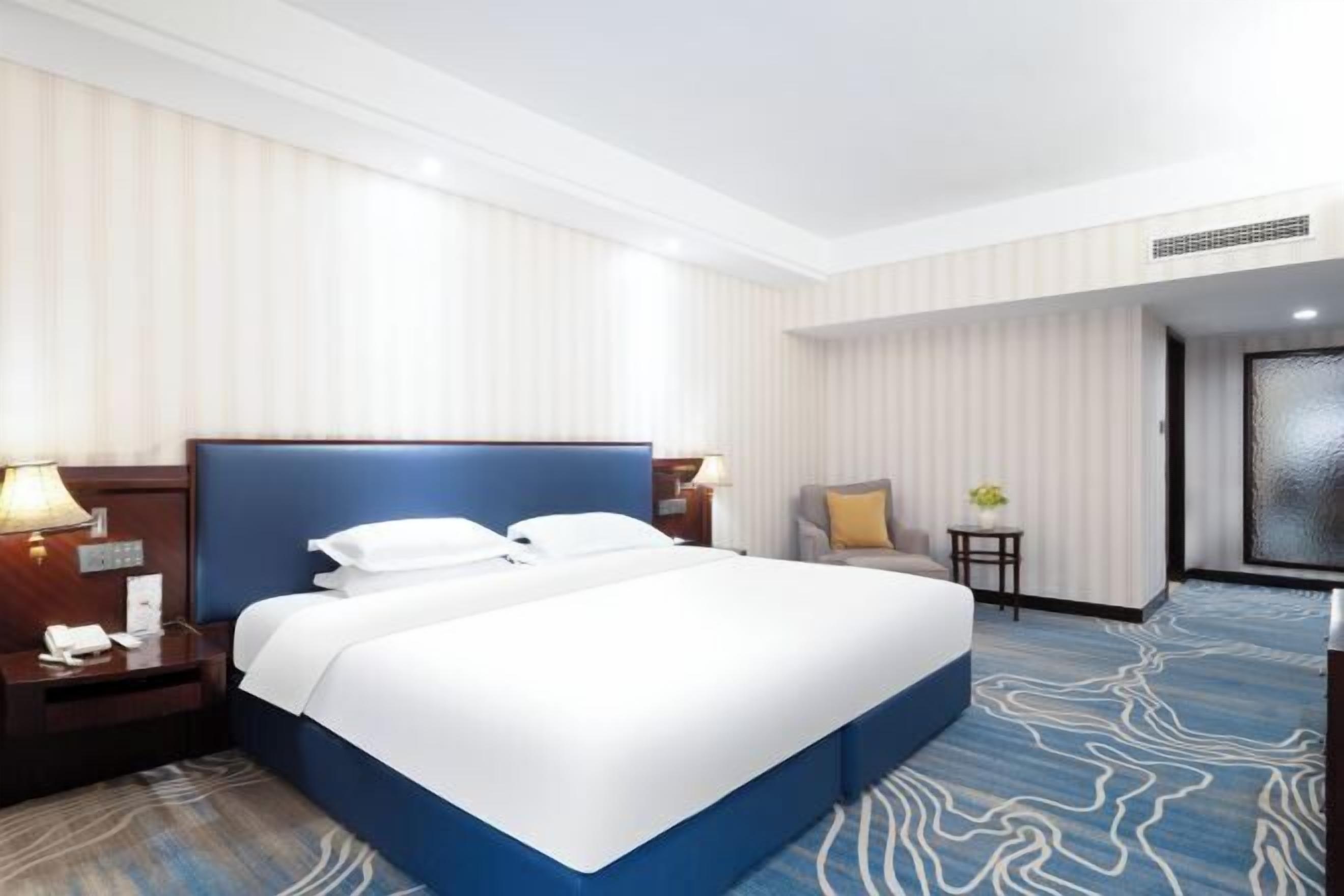 Minibar, in-room safe, desk, blackout curtains