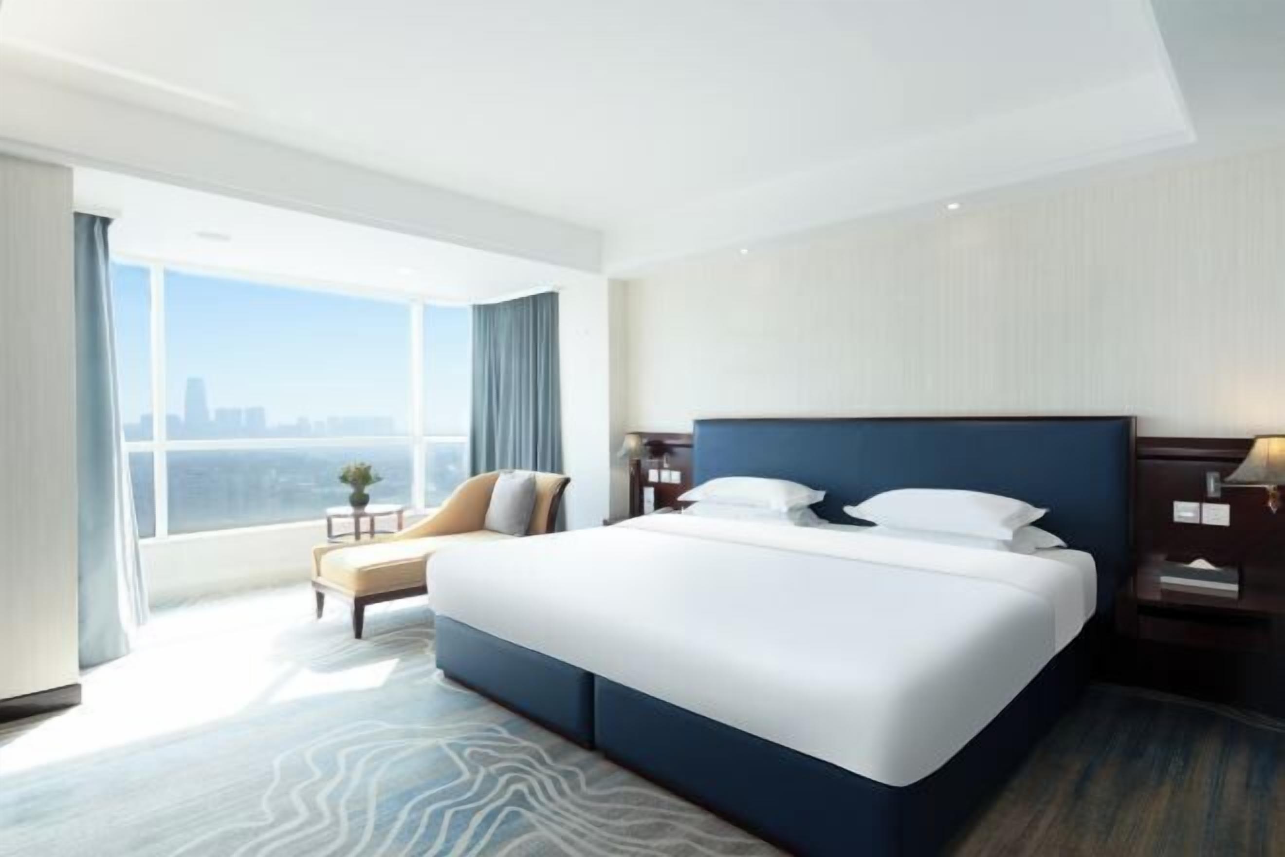 Minibar, in-room safe, desk, blackout curtains