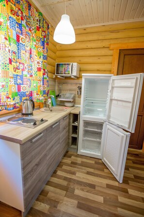 Ferienhaus, 2 Schlafzimmer | Eigene Küche | Kühlschrank