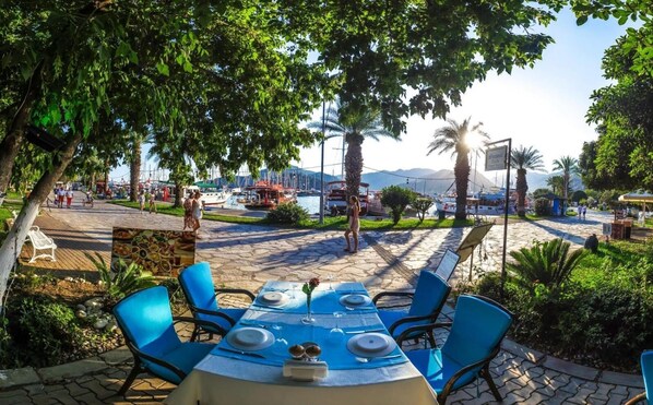 Se sirven desayunos, comidas y cenas