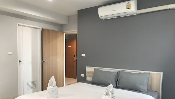 River View Suite | Skrivebord, blendingsgardiner, wi-fi (inkludert) og sengetøy
