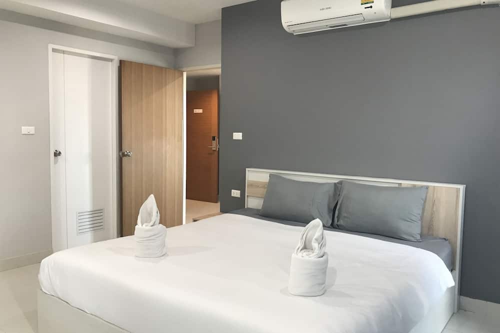 Ploen Ploen Residence