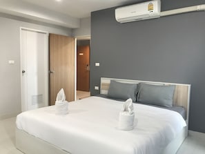 River View Suite | Meja kerja, tirai kedap cahaya, Wi-Fi gratis, dan seprai linen