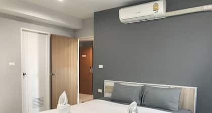 Ploen Ploen Residence