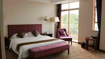 Minibar, in-room safe, desk, blackout curtains