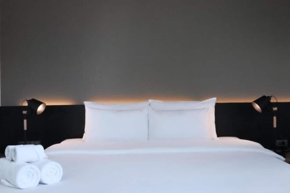 In-room safe, desk, blackout curtains, free WiFi