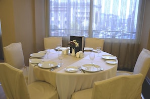 Breakfast, lunch and dinner served - Hotel Tilmen (Gaziantep)
