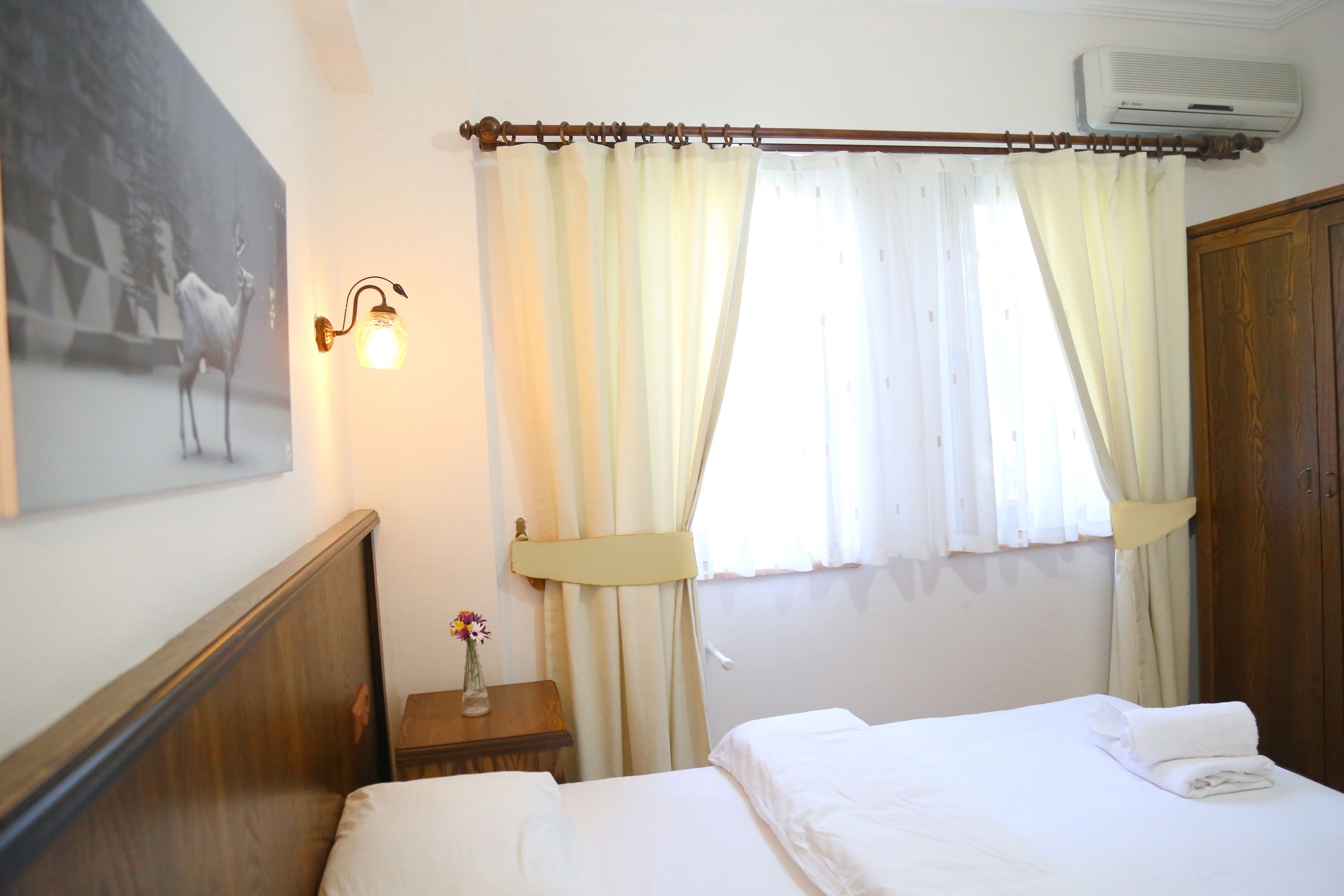suit room 2 person | minibar, iron/ironing board, free wifi, bed sheets