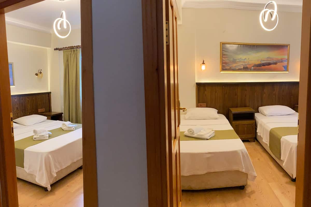 suite, 2 bedrooms | ryokan dining