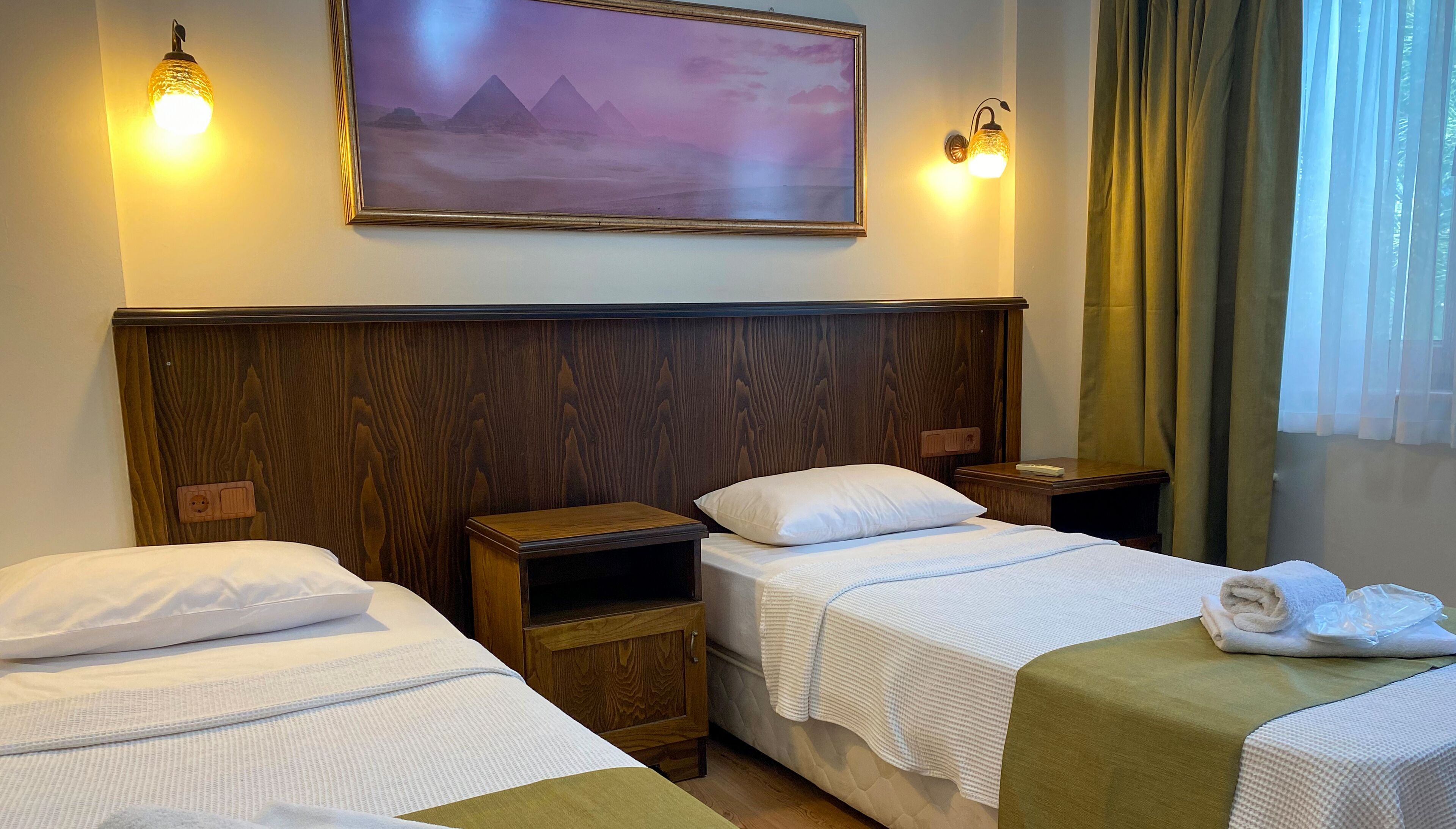 suite, 2 bedrooms | minibar, iron/ironing board, free wifi, bed sheets