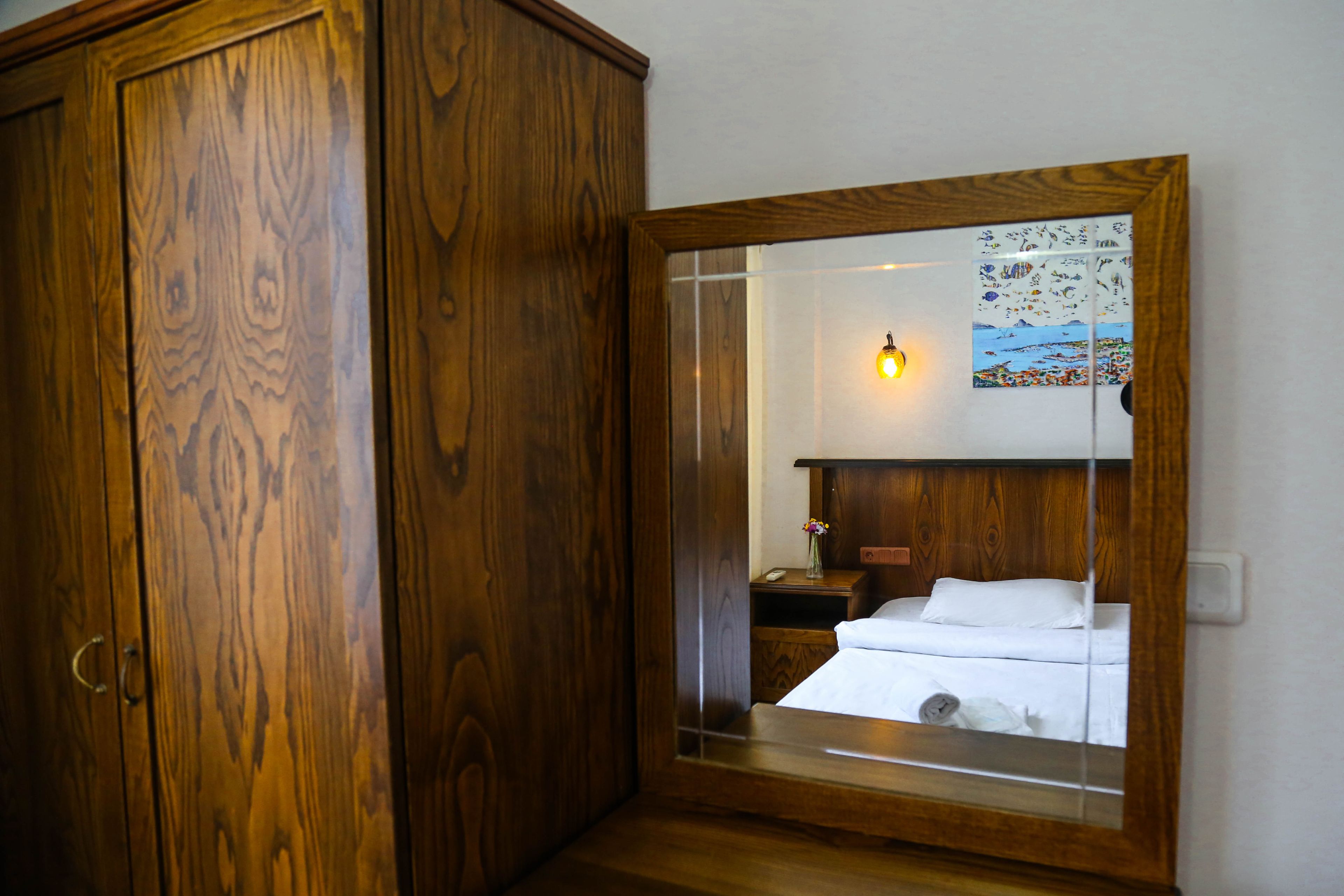 suite, 2 bedrooms | minibar, iron/ironing board, free wifi, bed sheets