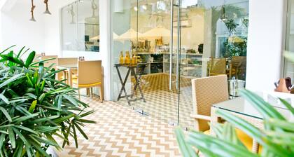 Bloom Hotel – Calangute