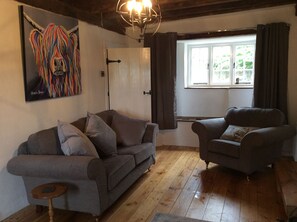 Cottage, 2 Bedrooms | Living room