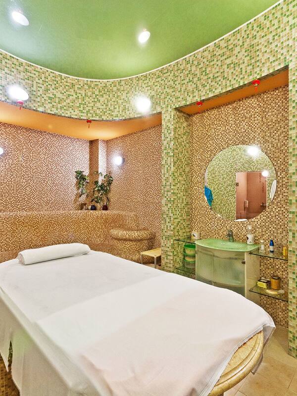 Turkish bath, aromatherapy, massages