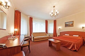 Studio | Minibar, in-room safe, desk, free WiFi - Hotel Natali (Pushkin)