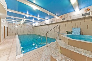 Indoor pool - Hotel Natali (Pushkin)