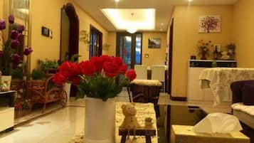 Apartment, 3 Schlafzimmer | Wohnzimmer | LCD-Fernseher