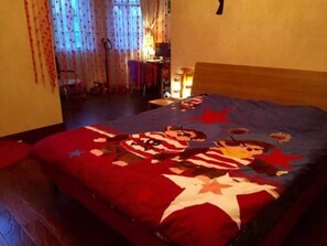 Apartment, 3 Schlafzimmer | 3 Schlafzimmer, Schreibtisch, Verdunkelungsvorhänge, kostenloses WLAN