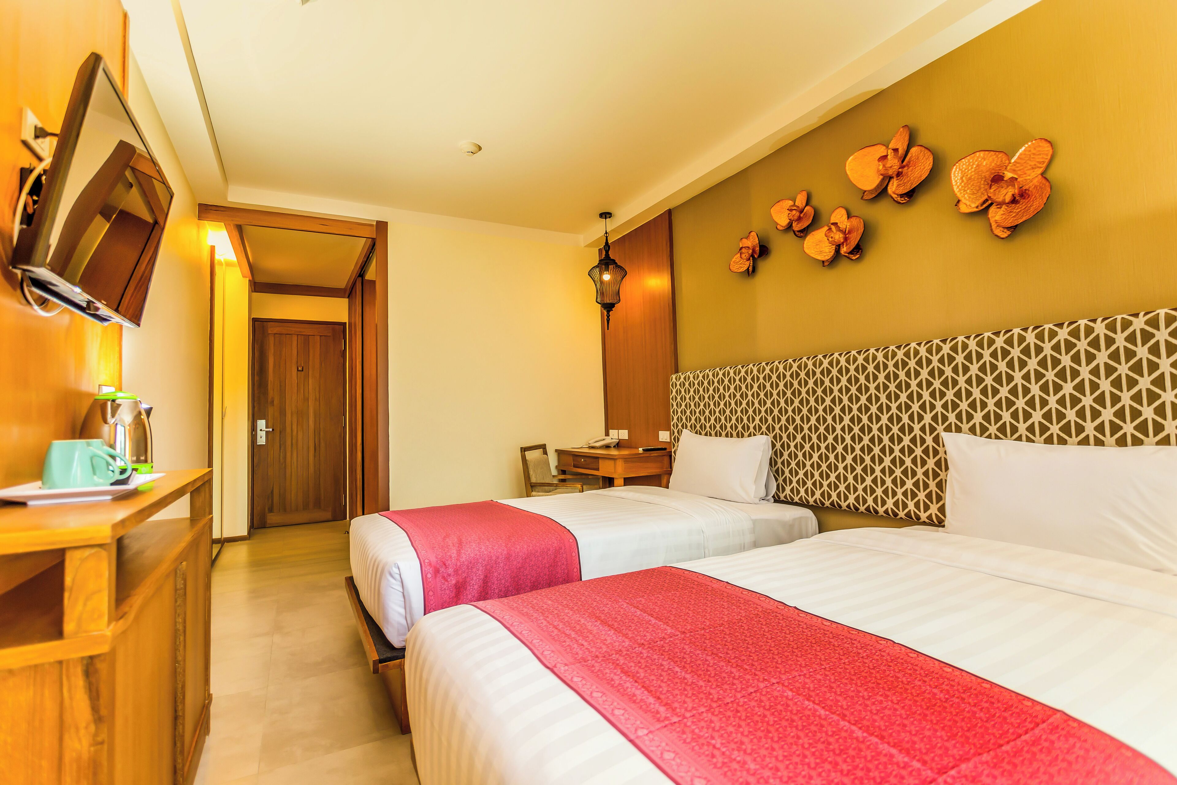 Superior Twin Room | Premium bedding, down comforters, in-room safe, individually decorated