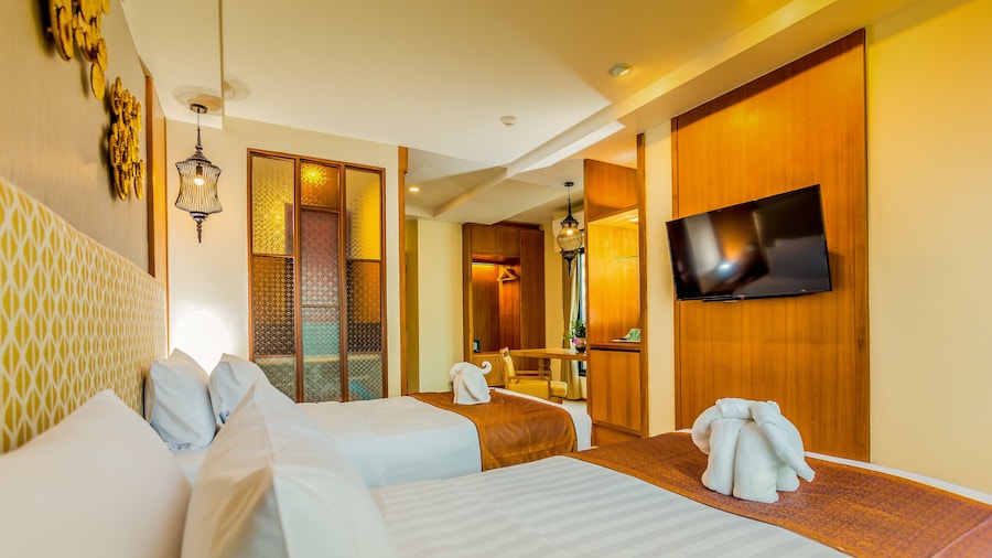 The Signature Hotel Thapae