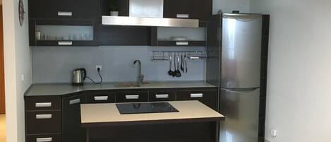 Lägenhet Deluxe (Bandurskiego 95) | Eget pentry | Kylskåp, ugn, spishäll och espressobryggare