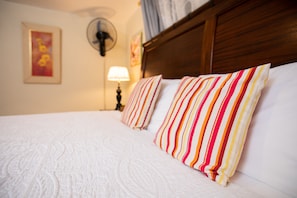 1 chambre, surmatelas, coffres-forts dans les chambres
