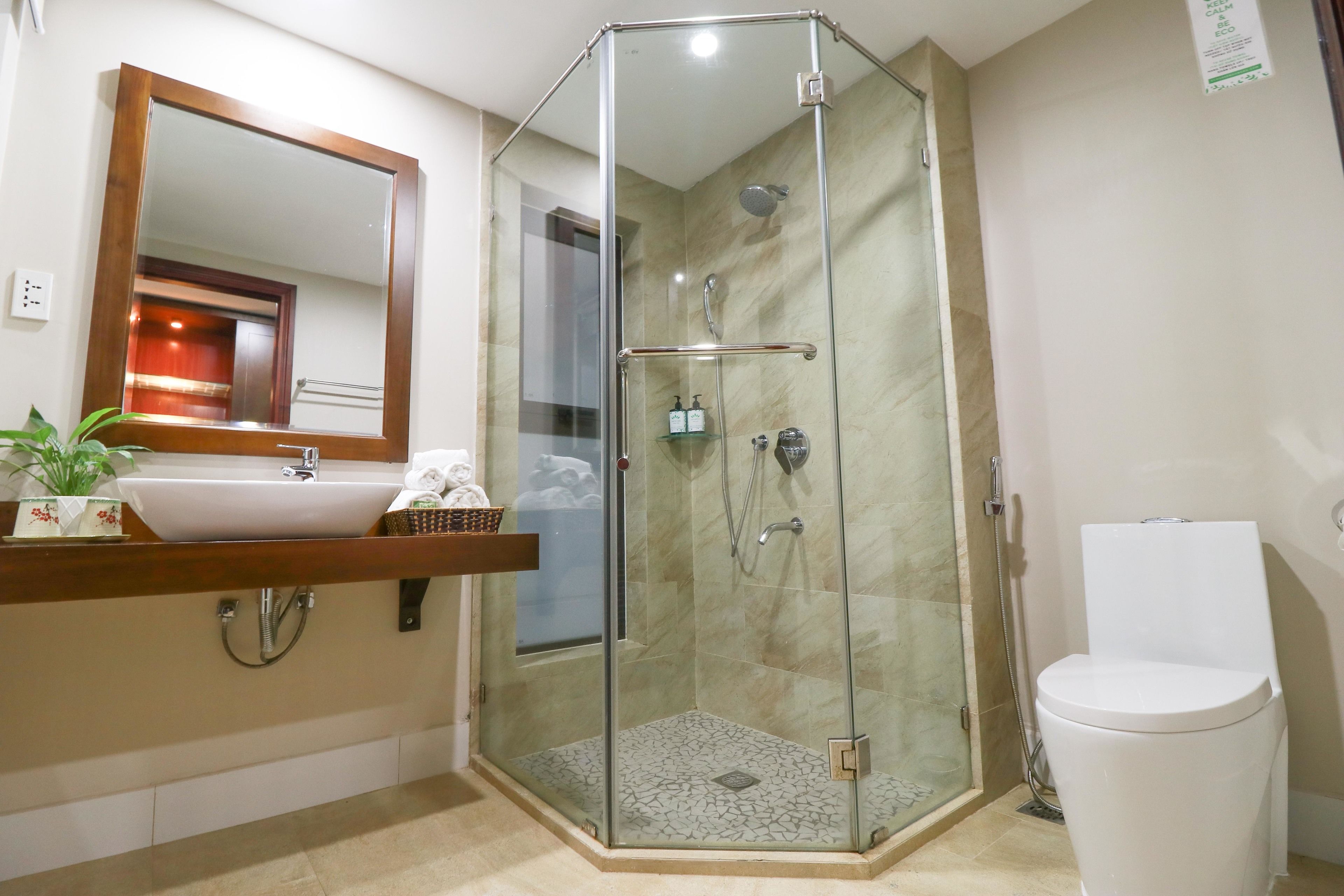 eco suite with balcony | bathroom | shower, free toiletries, hair dryer, bathrobes