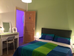 Standard Double or Twin Room, 1 Bedroom, Non Smoking, Ensuite | Down duvets, in-room safe, desk, laptop workspace