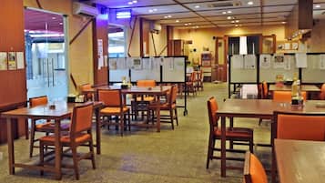 Breakfast, lunch, dinner served; Japanese cuisine