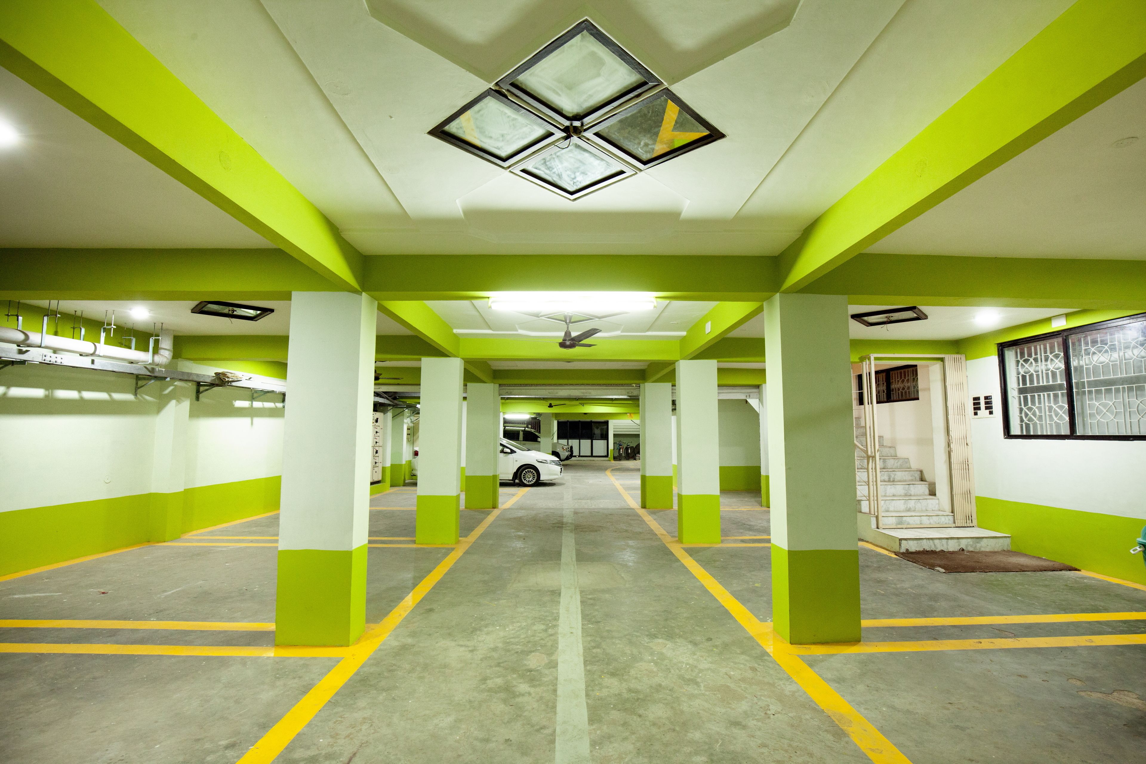 self-parking (surcharge) 200 per day