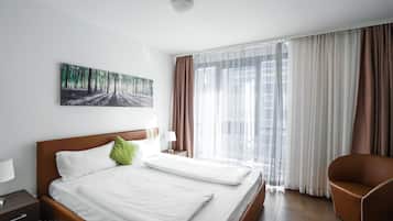 Apartemen Standar, 1 Tempat Tidur Queen dengan tempat tidur Sofa | 1 kamar tidur, brankas, kedap suara, dan setrika/meja setrika